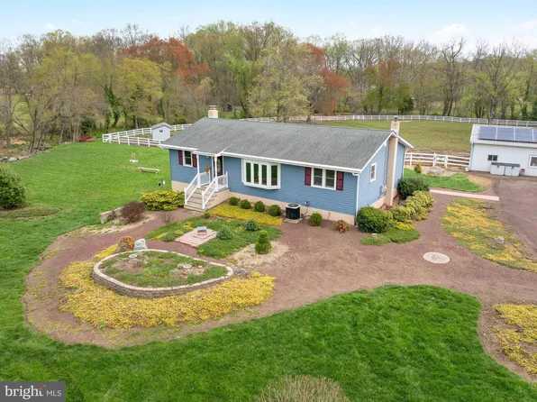 122 Avis Mill Rd, Pilesgrove, NJ 08098