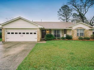 3305 Westview St, Shoreacres, TX 77571