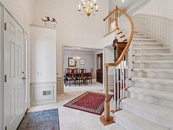 5th image of 1234 Sandy Ridge Dr