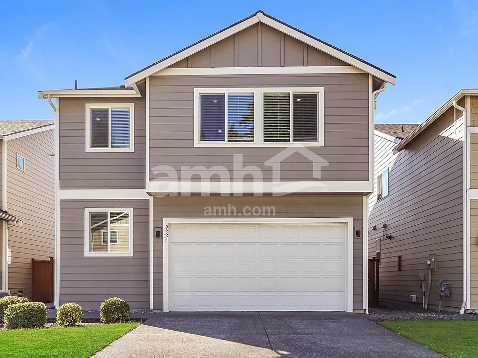 9221 Shootingstar St SE