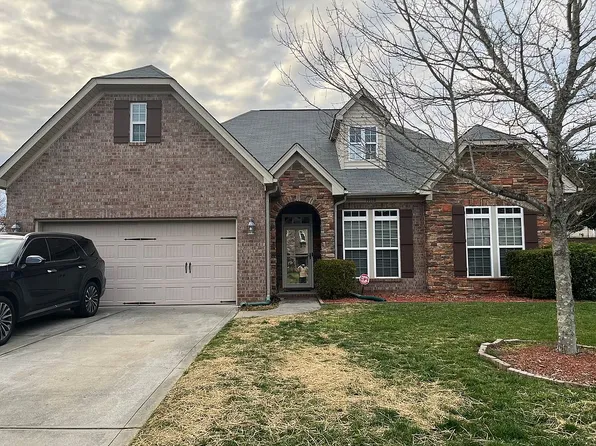 10110 Loch Lomond Dr, Charlotte, NC 28278