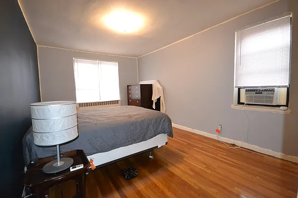 Rented by Silverstein Collection LLC  | media 40