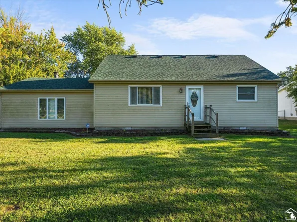 2995 Clayton St, Erie, MI 48133