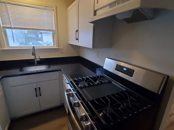 (undisclosed Address), Amityville, NY 11701