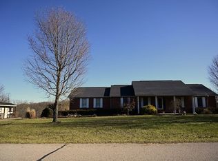 235 Ridgeway Dr, Crittenden, KY 41030