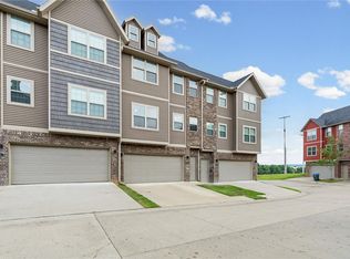 286 S Slopeside Dr, Fayetteville, AR 72704