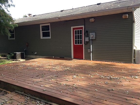 4th image of 420 S Westwood Dr