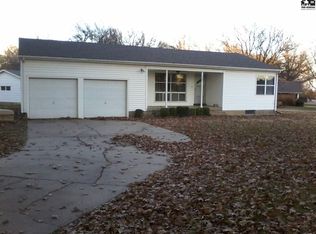 702 N West St, Buhler, KS 67522