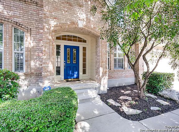 3rd image of 19547 Azure Oak
