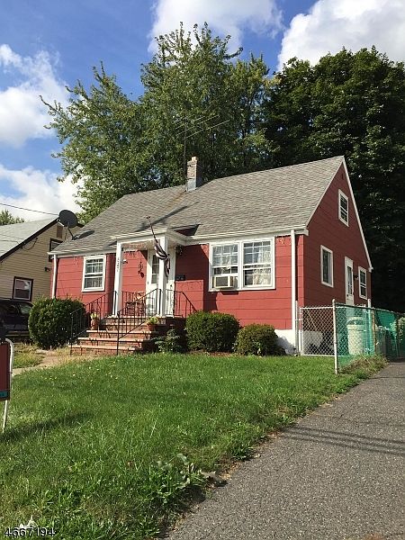 1st image of 647 Schuyler Ave