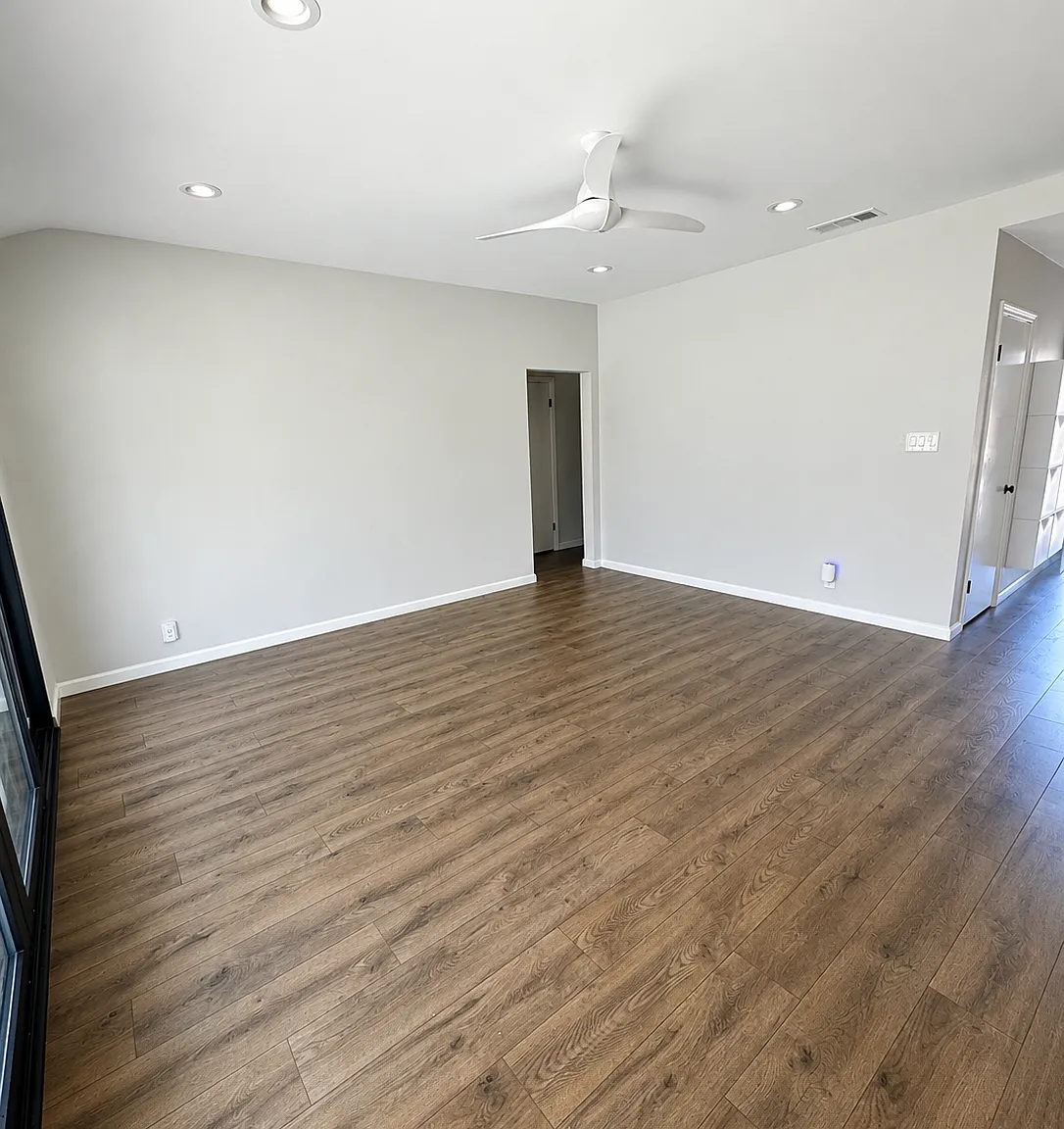 3 bed, 1219 sqft, $4,800 — Photo 3