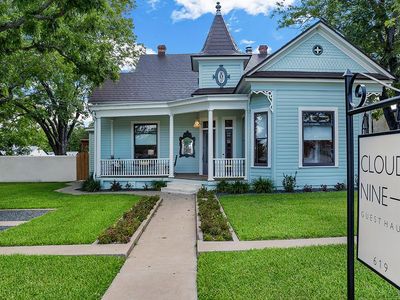 619 W Main St, Fredericksburg, TX, 78624
