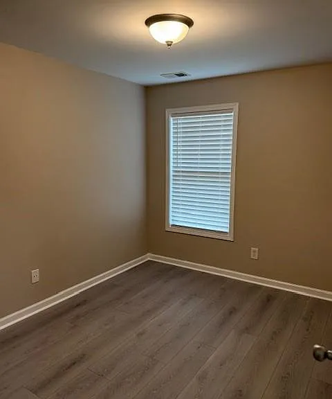 2718 Beynon Ln — Photo 16