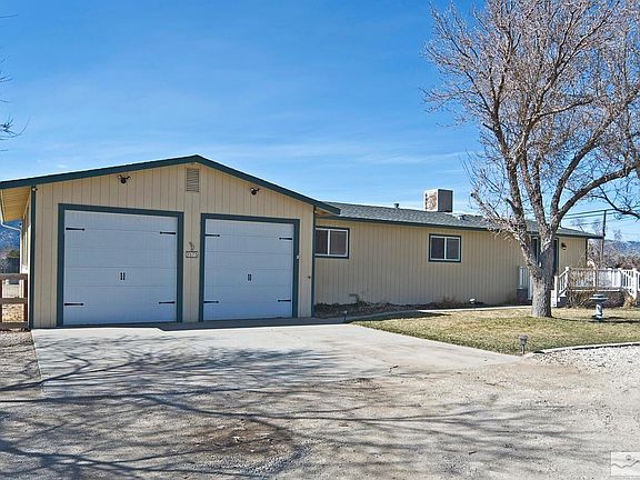 3rd image of 3575 Churchill Dr