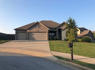 502 Starview Cir, Cave Springs, AR 72718