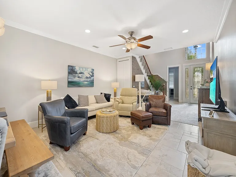 1913 Robalo Dr — Photo 18