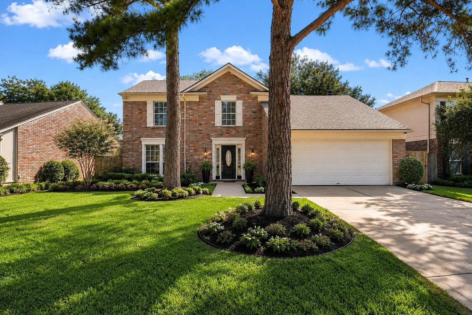 3 bed, 2.5 bath, 1771 sqft, $2,000 — Photo 1