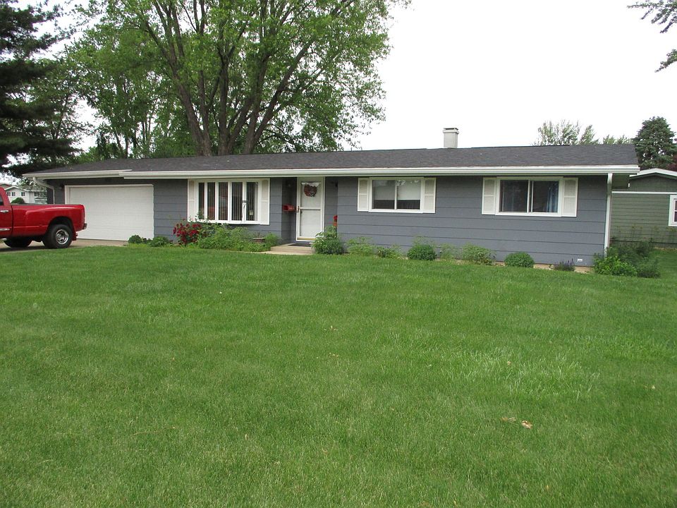1st image of 402 Heritage Ln