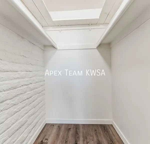 319 E Glenn St #319 E GLENN ST — Photo 25
