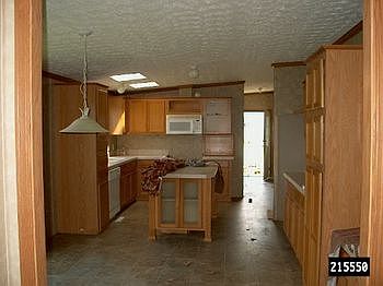 215550X-3.jpg