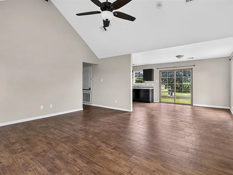 2500 Center Point Rd — Photo 6