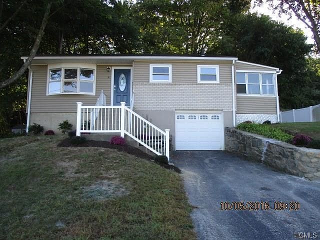 1st image of 2 Berkshire Cir
