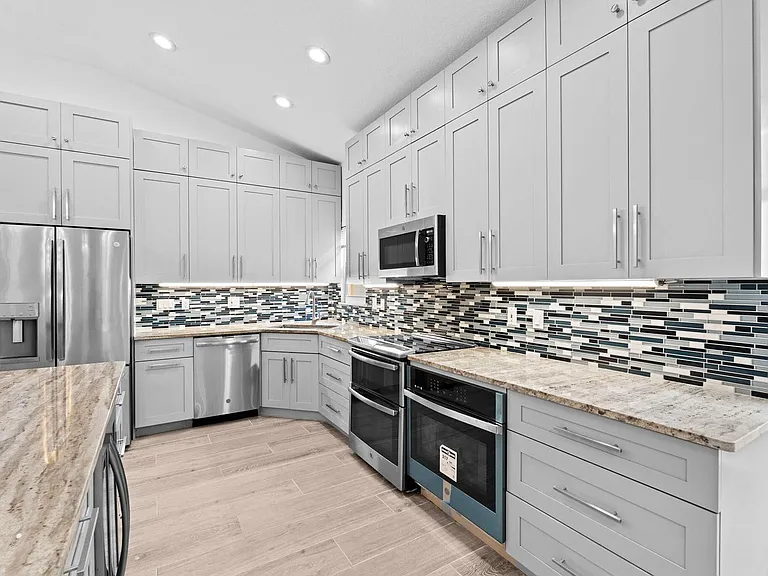 5122 Elpine Way — Photo 20