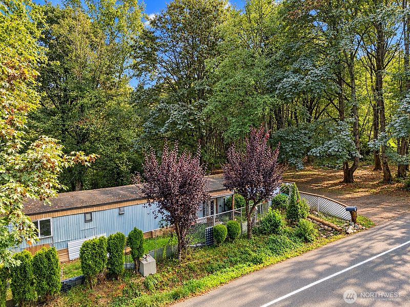 3rd image of 12822 175th Avenue SE