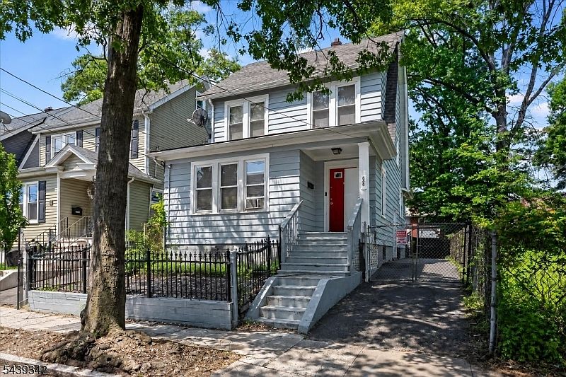 1st image of 169 Vermont Ave