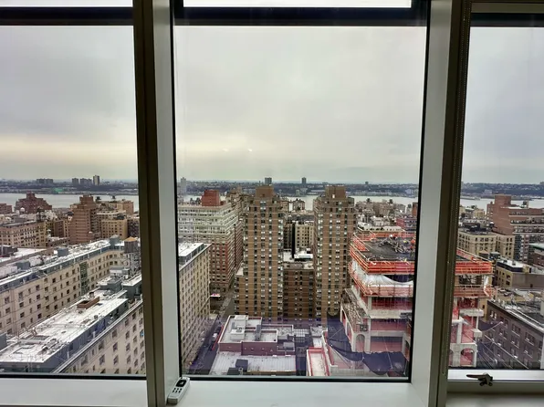 175 West 87th Street image 1 of 13