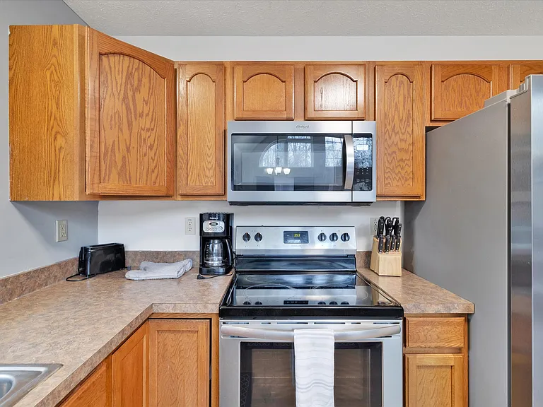 309 Stroud Ct — Photo 11