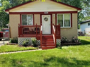 8745 Fremont St, Westland, MI 48185