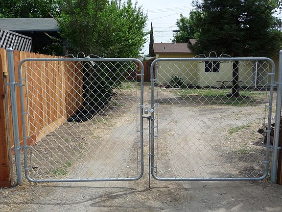 2nd image of 1326 Tenaya Dr