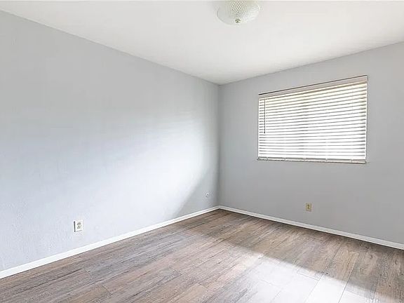 5th image of 2216 NW 15th Ave APT 4