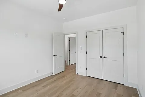 4 bed, 2250 sqft, $1,100 — Photo 2