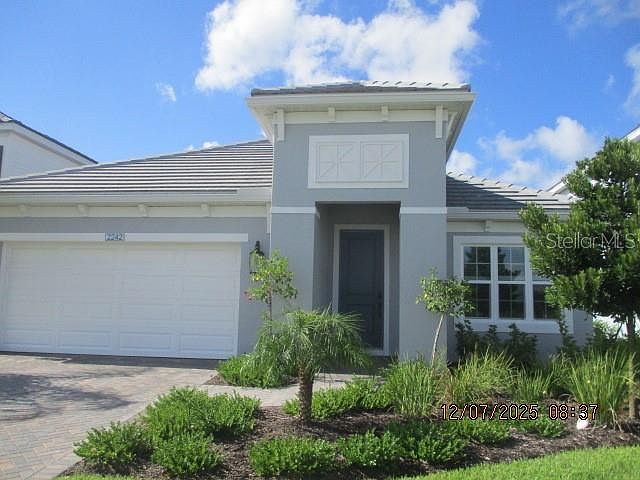 1st image of 2242 LADY PALM LOOP