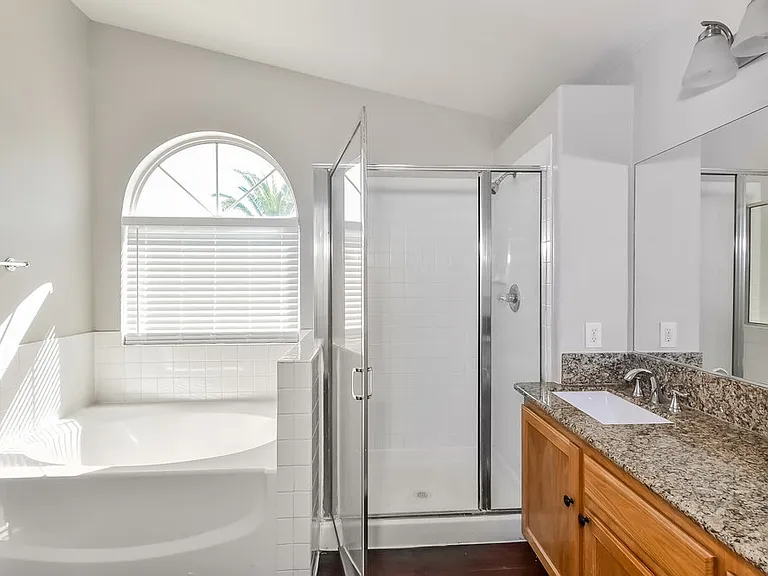 2401 Cypress Island Ct — Photo 11
