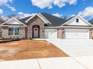 1356 Cittadella Ave, Springdale, AR 72762