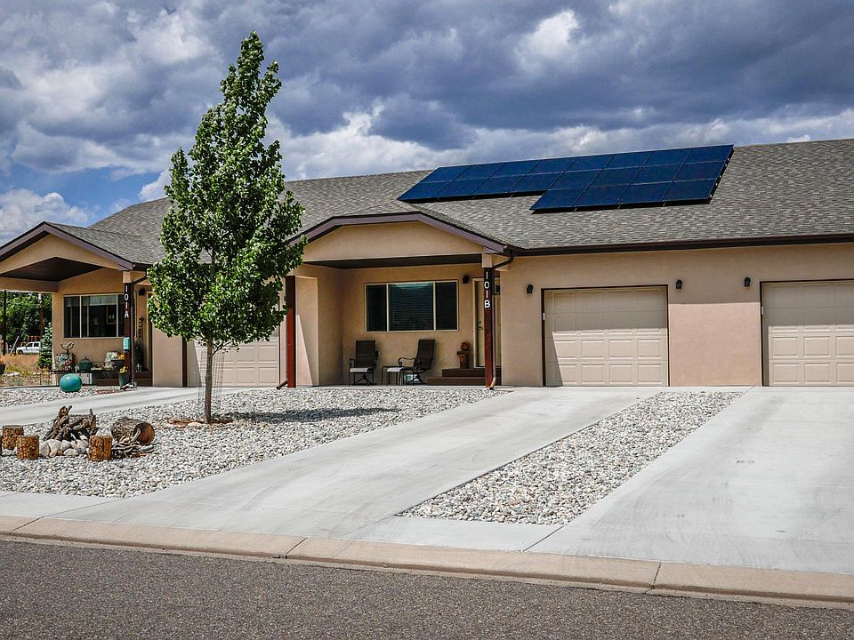 Up to two cars can fit in the driveway, with plenty of street parking also available.