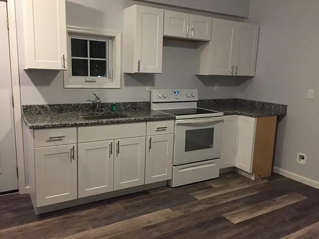1202 N Baltimore Ave — Photo 3