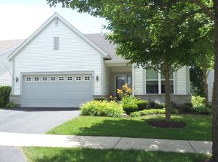 1118 Heathrow Ln, Aurora, IL 60502