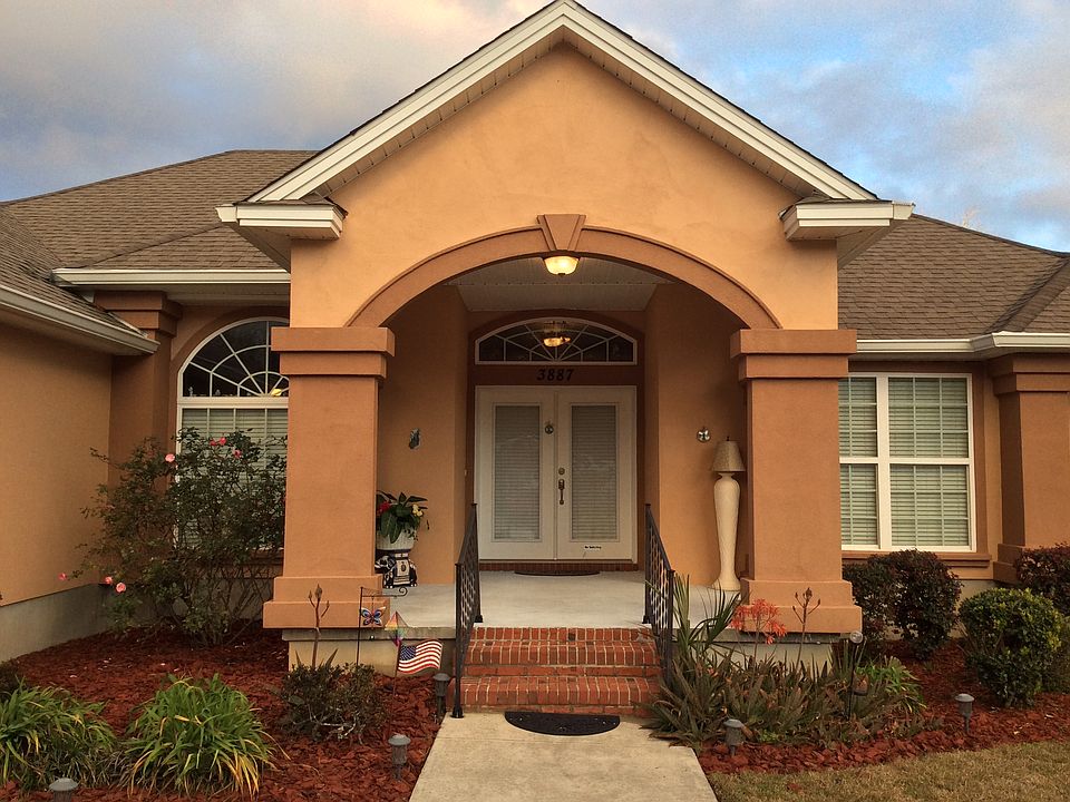1st image of 3887 Pecan Dr