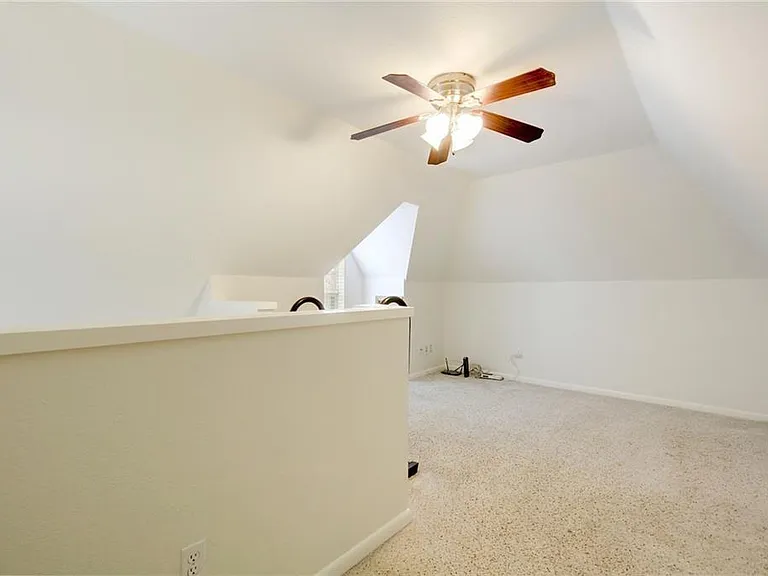 1110 W 22nd St #13A — Photo 20