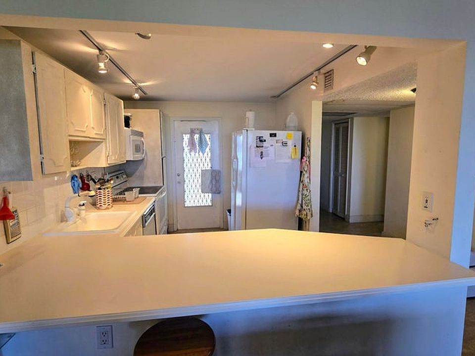 1st image of 3100 Course Ln APT 410