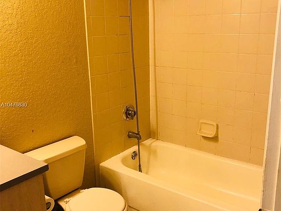 4th image of 1709 Belmont Ln