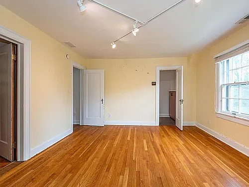 524 S Highland Ave — Photo 28
