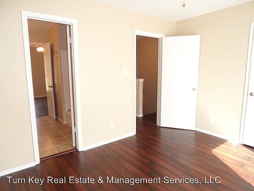 1st image of 3736 Bonnie Dr APT D