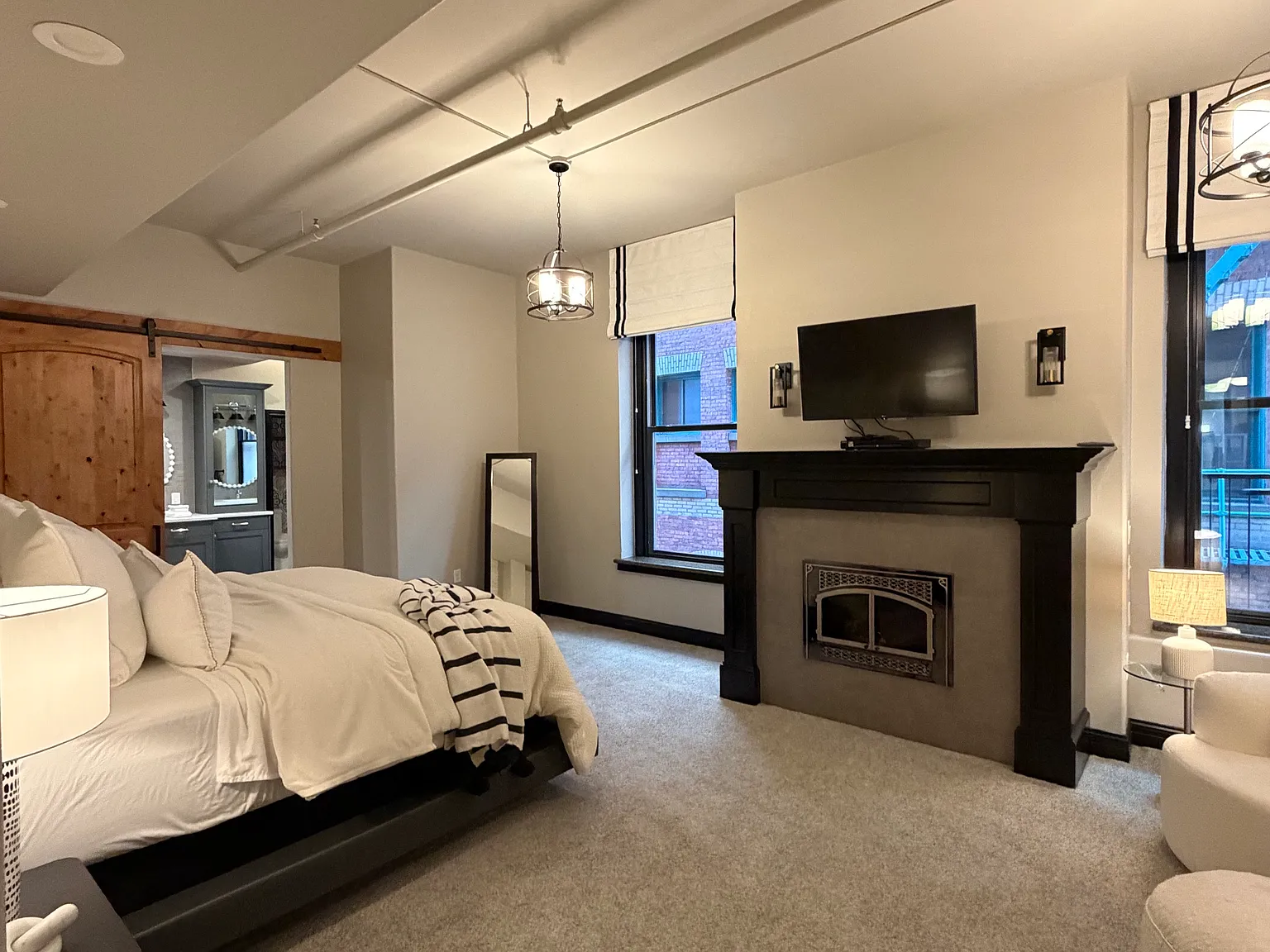 3 bed, 3600 sqft, $7,000 — Photo 4