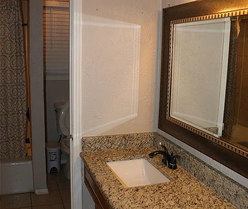 5th image of 135 Faircrest Dr