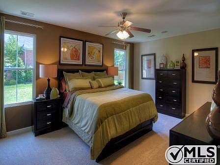4th image of 77 Apple Cross Ct